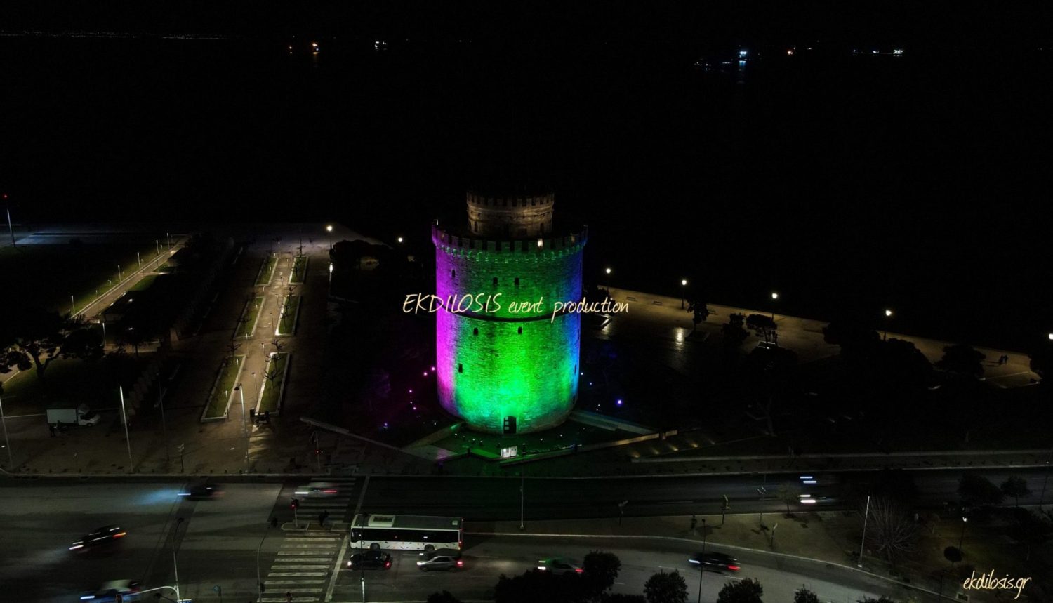 φωτισμένος ο Λευκός πύργος θεσσαλονίκης από την EKDILOSIS event production